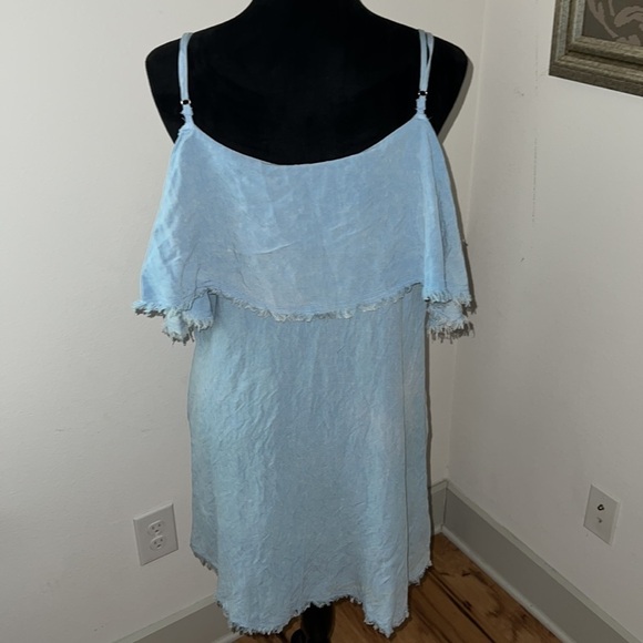 Altar’d State chambray denim Krinkle fabric off the shoulder fringe hem Sz M - Picture 4 of 6